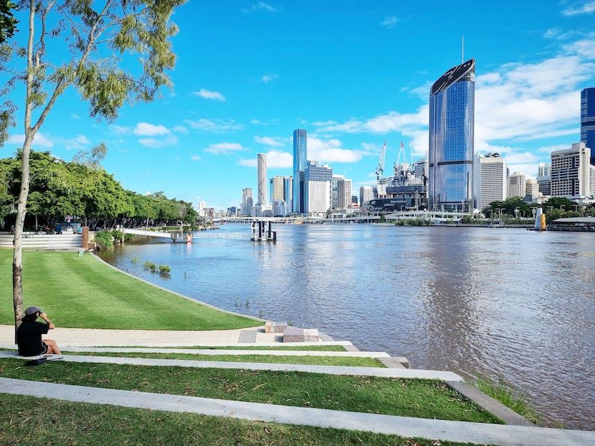 Family activities in Brisbane: River Quay Green South Bank is the best picnic spot in Brisbane City.