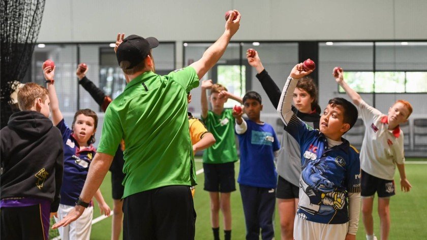 School holiday camps in Melbourne & Victoria @ Melbourne Stars Cricket Camps.