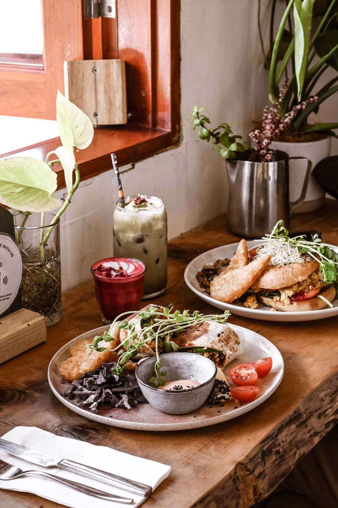 Discover the best cafe in Brighton for amazing breakfast, Melbourne best brunch and lunch near Melbourne VIC. You can also find a great kids cafe and Brighton cafe for dogs.