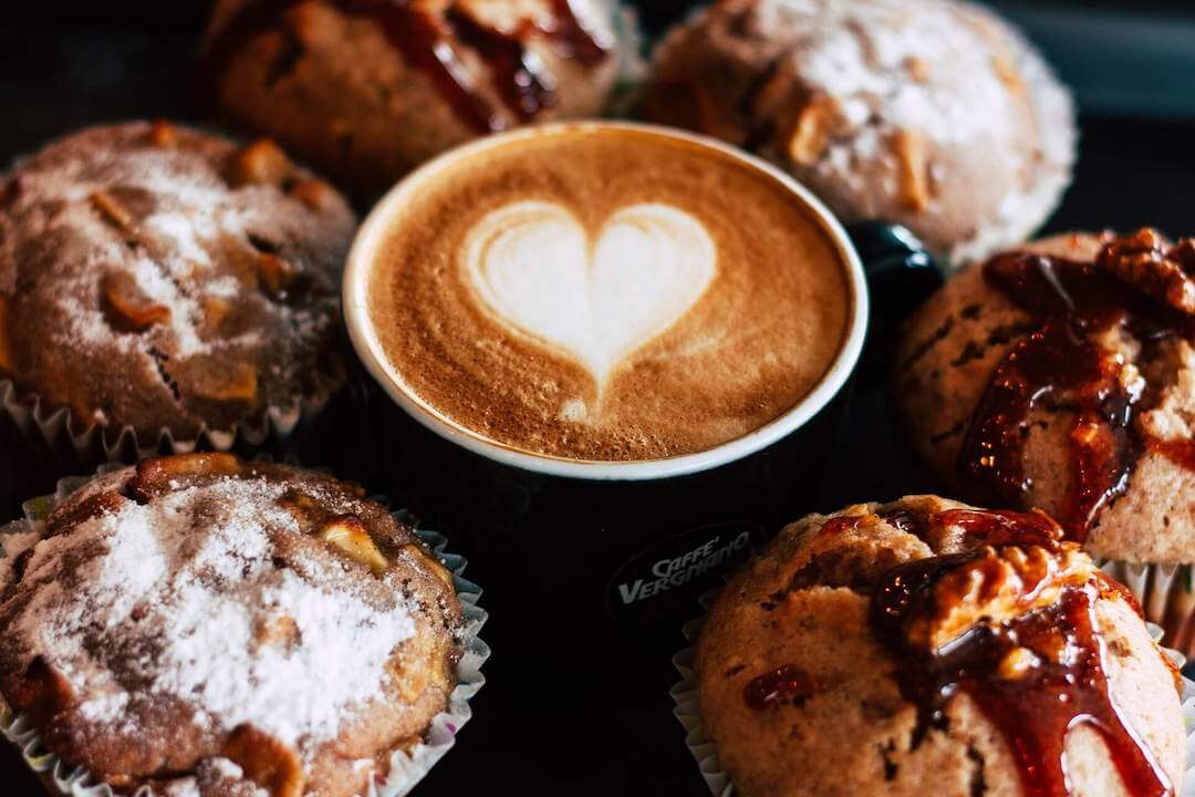 Find yummy gluten free bakery goods and Brighton vegan cakes at great Melbourne breakfast spots like Allister McAllister, The Pantry Brighton and The Tamper Trap.