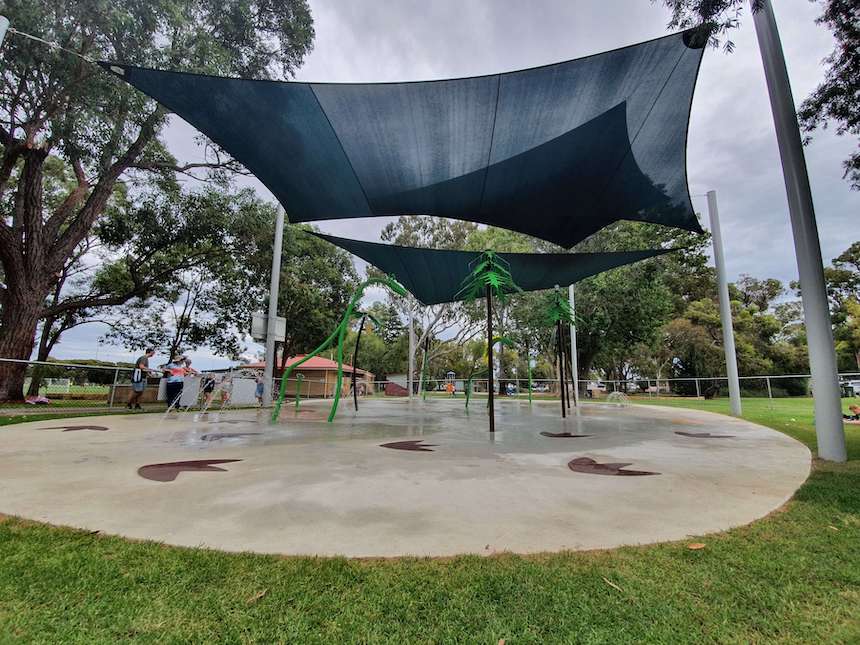 Kingsway Aquatic Playspace is a fantastic water themed dinosaur park in Perth, with sprinklers and fountains.