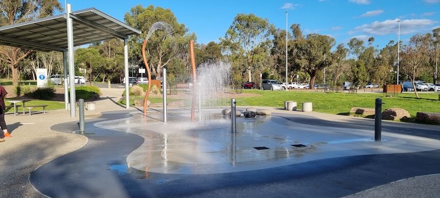 A fantastic water play park, playground and picnic ground @ Lillydale Lakes Playground.