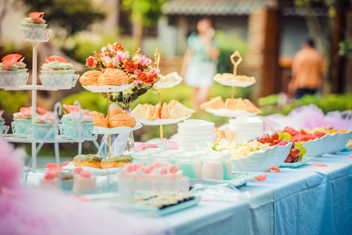 The best party ideas for Sweet 16: a high tea party.