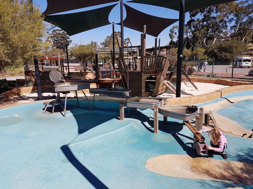 Adventure playgrounds Perth WA: Woodbridge Park & play space.